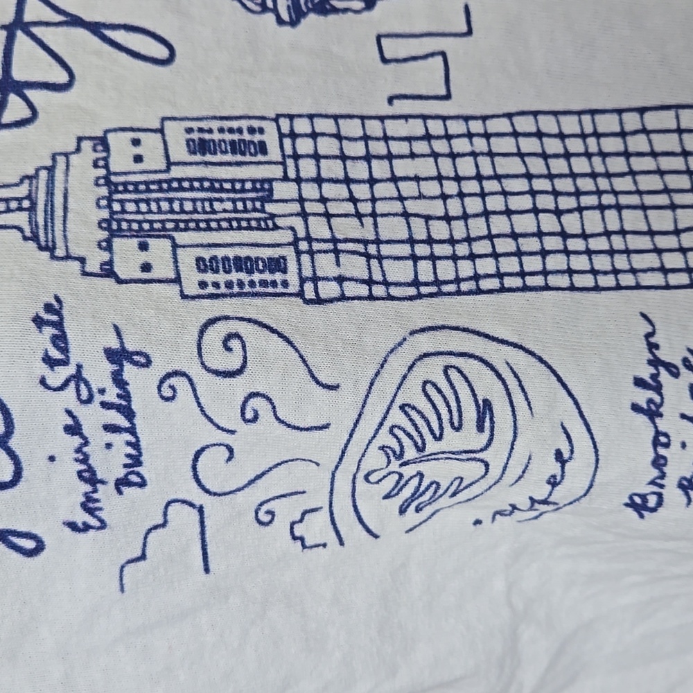 NYC Bundle Two Cute Cotton Tourist T-Shirts Small - Picture 15 of 16